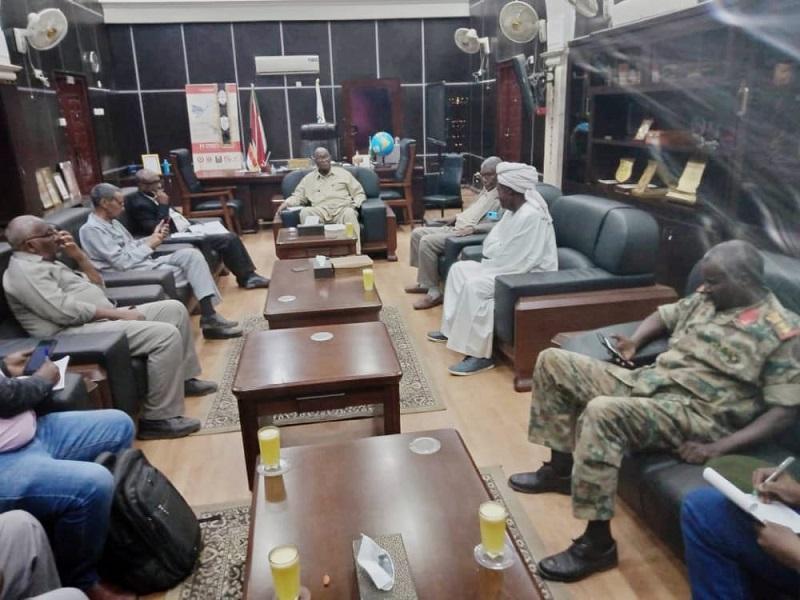 والي الجزيره يقف على مشاكل الخدمات بالهلالية والي الجزيره يقف على مشاكل الخدمات بالهلالية