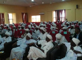 والي وسط دارفور يؤكد حرصه على إرث الإدارة الأهلية والي وسط دارفور يؤكد حرصه على إرث الإدارة الأهلية