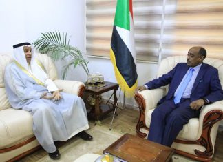 وزير الخارجية المكلف يلتقي السفير الكويتي وزير الخارجية المكلف يلتقي السفير الكويتي