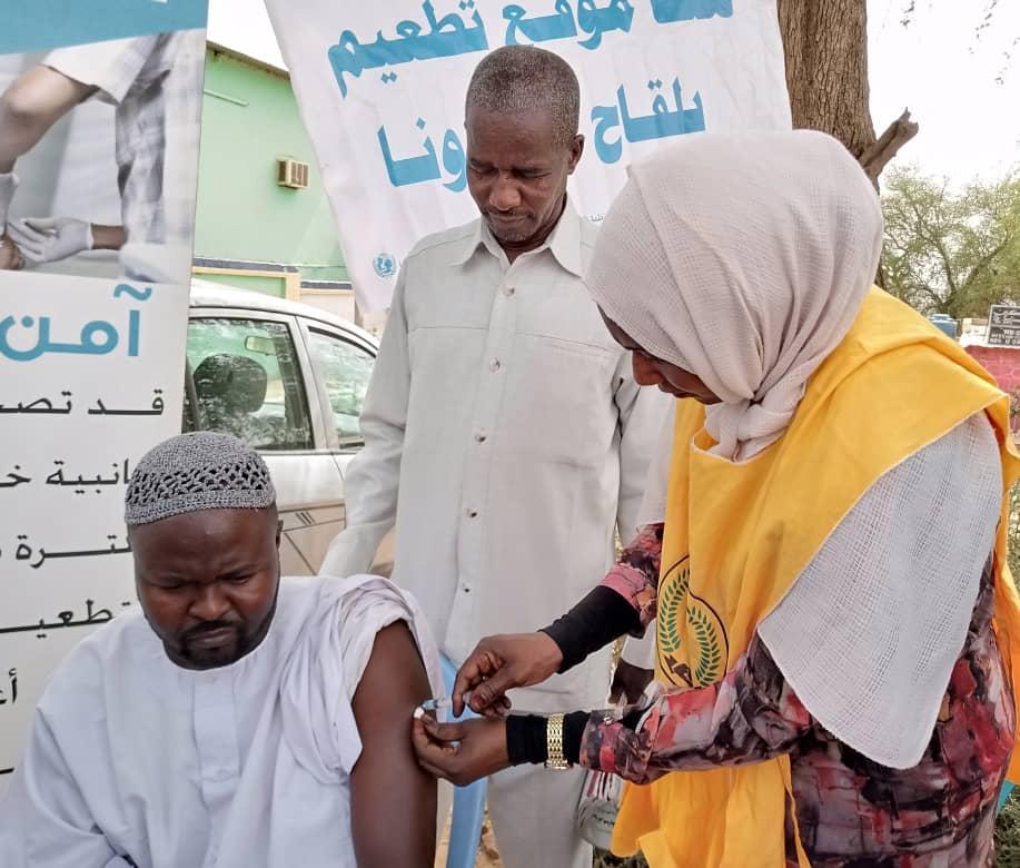 إنطلاقة الحملة القومية للتطعيم بلقاح كورونا بشمال دارفور إنطلاقة الحملة القومية للتطعيم بلقاح كورونا بشمال دارفور