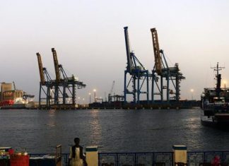 مدير ميناء سواكن يكشف أسباب إغلاق ثم فتح الميناء مدير ميناء سواكن يكشف أسباب إغلاق ثم فتح الميناء