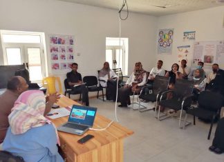 وفد منظمة الصحة العالمية يتفقد مراكز الأمراض السارية ببورتسودان وفدمنظمة الصحة العالمية يتفقد مراكز الأمراض السارية ببورتسودان