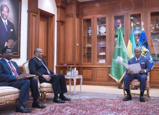 السودان و الغابون يبحثان تعزيز العلاقات الثنائية السودان و الغابون يبحثان تعزيز العلاقات الثنائية