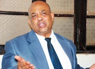 كمال عمر: لا توجد جهة بالشعبي تستطيع عزل عليّ الحاج من منصبه كمال عمر: لا توجد جهة بالشعبي تستطيع عزل عليّ الحاج من منصبه