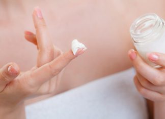 مكونات فعالة في مساحيق العناية بالبشرة مكونات فعالة في مساحيق العناية بالبشرة