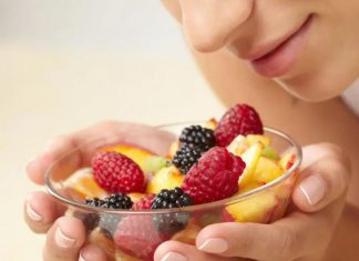 فواكه تحتوي على نسبة قليلة من السكر فواكه تحتوي على نسبة قليلة من السكر