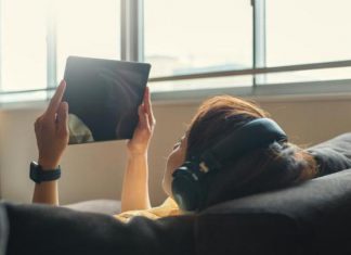 روبوت ياباني يكتب فيلماً قصيراً روبوت ياباني يكتب فيلماً قصيراً