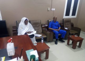 الأمين العام للتخطيط الاستراتيجي بالنيل الأزرق تتفقد مستشفى الشرطة بالدمازين الأمين العام للتخطيط الاستراتيجي بالنيل الأزرق تتفقد مستشفى الشرطة بالدمازين