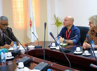 التخصصات الطبية تلتقي وفد منظمة الطوارئ الإيطالية التخصصات الطبية تلتقي وفد منظمة الطوارئ الإيطالية