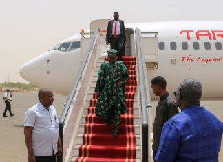 نائب رئيس جمهورية جنوب السودان يصل البلاد نائب رئيس جمهورية جنوب السودان يصل البلاد