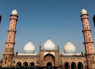 إدانة واستدعاء سفراء.. غضب خليجي من تغريدات هندية مسيئة للنبي إدانة واستدعاء سفراء.. غضب خليجي من تغريدات هندية مسيئة للنبي