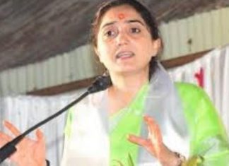 إيقاف المتحدثة باسم الحزب الحاكم بالهندلإساءتها للنبي إيقاف المتحدثة باسم الحزب الحاكم بالهندلإساءتها للنبي