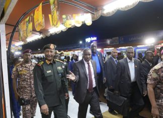 العبيد: أسواق البيع المخفض هي هدية القوات المسلحة للشعب العبيد: أسواق البيع المخفض هي هدية القوات المسلحة للشعب