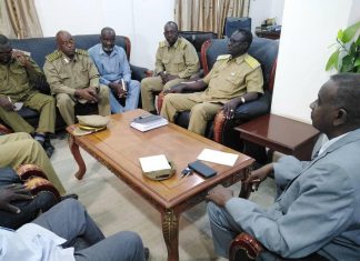 امين حكومة النيل الأزرق يبحث مع المدراء التنفيذين للمحليات امين حكومة النيل الأزرق يبحث مع المدراء التنفيذين للمحليات