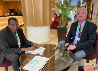 الدخيري يلتقي مدير المركز الدولي للدراسات الزراعية المتقدمة الدخيري يلتقي مدير المركز الدولي للدراسات الزراعية المتقدمة