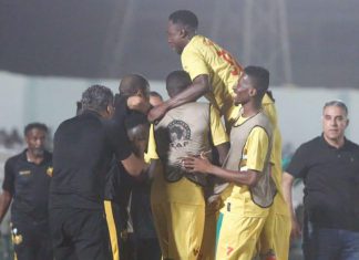 المدير الرياضي لنادي المريخ يصدر قرارات صارمة المدير الرياضي لنادي المريخ يصدر قرارات صارمة