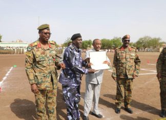 تخريج قوة خاصة بقيادة الفرقة الثانية مشاة بالقضارف تخريج قوة خاصة بقيادة الفرقة الثانية مشاة بالقضارف