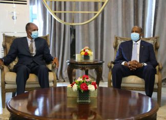 السودان.. البرهان يتسلم 4 رسائل من أفورقي وأمريكا تتحفظ السودان.. البرهان يتسلم 4 رسائل من أفورقي وأمريكا تتحفظ