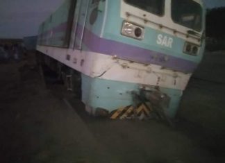 علاج مسار قطار بورسودان المنحرف امس علاج مسار قطار بورسودان المنحرف امس