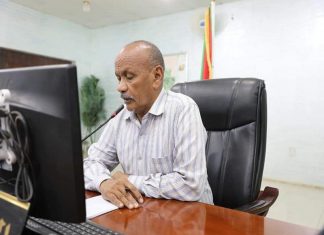 والي القضارف يلتقي صندوق الامم المتحدة للسكان والي القضارف يلتقي صندوق الامم المتحدة للسكان