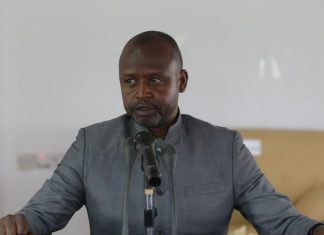 الهادي إدريس يشيد بتوقيع الصلح بين المسيرية والرزيقات الهادي إدريس يشيد بتوقيع الصلح بين المسيرية والرزيقات