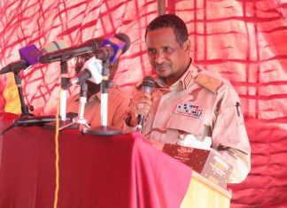 دقلو يدعو الادارات الأهلية بالجنينة التأسي بزعماء المنطقة السابقين دقلو يدعو الادارات الأهلية بالجنينةالتأسي بزعماء المنطقة السابقين