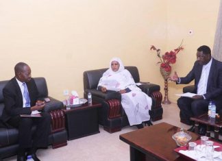 سفير افريقيا الوسطى يلتقي امين مجلس الصداقة الشعبية سفير افريقيا الوسطي يلتقي امين مجلس الصداقة الشعبية