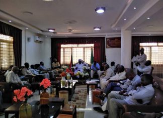 لقاء تنويري من والي شرق دارفور لحكومته حول لقاءاته بالخرطوم لقاء تنويري من والي شرق دارفور لحكومته حول لقاءاته بالخرطوم