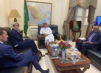 سفير خادم الحرمين الشريفين بالخرطوم يستقبل مبعوثة الاتحاد الاوروبي سفير خادم الحرمين الشريفين بالخرطوم يستقبل مبعوثة الاتحاد الاوربي