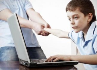 خطوات عملية لتقليل إدمان الأطفال لليوتيوب خطوات عملية لتقليل إدمان الأطفال لليوتيوب