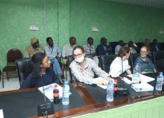 دقلو يلتقي رئيس بعثة اليونيتامس بالجنينة دقلو يلتقي رئيس بعثة اليونيتامس بالجنينة