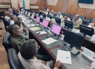 حكومة الجزيرة تعلن نفرتها لمساندة ودعم القوات المسلحة وتعزيز قدراتها حكومة الجزيرة تعلن نفرتها لمساندة ودعم القوات المسلحة وتعزيز قدراتها