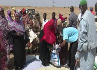 توزيع بذور محسنة بمشروع التكيف مع التغيرات المناخية بكسلا توزيع بذور محسنة بمشروع التكيف مع التغيرات المناخية بكسلا