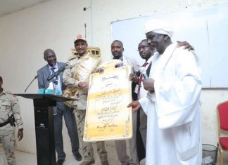 دقلو يطالب أساتذة جامعة زالنجي بتوعية وتثقيف المجتمع دقلو يطالب أساتذة جامعة زالنجي بتوعية وتثقيف المجتمع