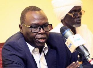 صديق تاور: الآلية كانت تبحث عن ترضيات للجميع على حساب دماء الثوار صديق تاور: الآلية كانت تبحث عن ترضيات للجميع على حساب دماء الثوار