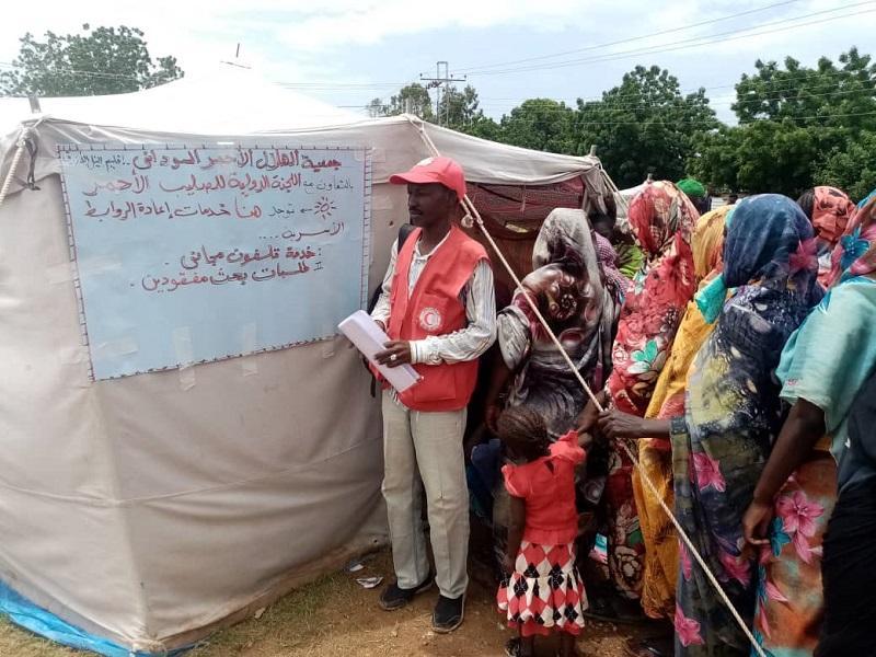 الهلال الاحمر يقدم خدمات انسانية للمتأثرين من احداث النيل الازرق: الهلال الاحمر يقدم خدمات انسانية للمتأثرين من احداث النيل الازرق: