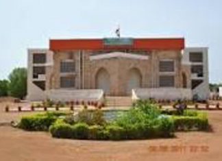 أجراء أول عملية تركيب مخروقة (مفصل) بمستشفى سنجة أجراء أول عملية تركيب مخروقة (مفصل) بمستشفى سنجة