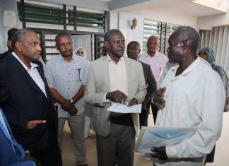 والي الخرطوم يصدر توجيهات عاجلة بمدى زمني بشأن الخطة الإسكانية والي الخرطوم يصدر توجيهات عاجلة بمدى زمني بشأن الخطة الإسكانية والسكن الشعبي العشوائي والمعسكرات وسماسرة الأراضي