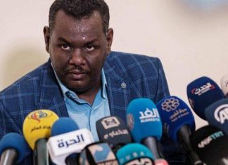 وزير سابق: الوثيقة الدستورية كرّست سلطة الجيش وزير سابق: الوثيقة الدستورية كرّست سلطة الجيش.. تحالف المعارضة ينتقد تجربته في السلطة السابقة