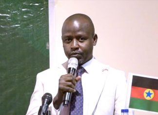 حركة التحرير بقيادة الهادي إدريس تفصل 3 من اعضائها حركة التحرير بقيادة الهادي إدريس تفصل 3 من اعضائها وتتخذ إجراءات قانونية في حادثة الاعتداء على حرس عضو مجلس السيادة