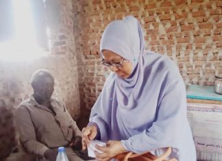 توجيه بالعمل داخل معسكر الوافدين من النيل الأزرق بالجزيرة توجيه بالعمل داخل معسكر الوافدين من النيل الأزرق بالجزيرة