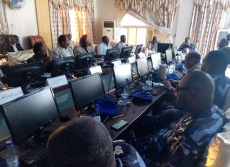 اجتماع مشترك لحكومة النيل الازرق ووفد برئاسة وزير الداخلية اجتماع مشترك لحكومة النيل الازرق ووفد برئاسة وزير الداخلية