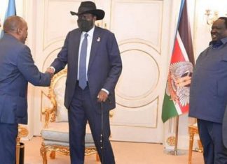 جبريل إبراهيم يؤدي واجب العزاء في وفاة شقيق المُستشار توت قلواك جبريل إبراهيم يؤدي واجب العزاء في وفاةشقيق المُستشار توت قلواك