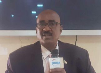 والي سنار يرأس اجتماع اللجنة العليا لايواء نازحي النيل الأزرق والي سنار يرأس اجتماع اللجنة العليا لايواء نازحي النيل الأزرق