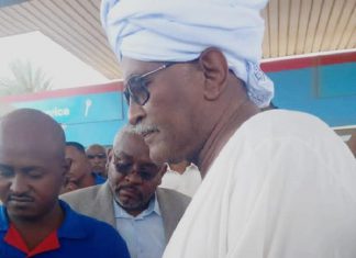 والي الجزيرة يدشن برنامج الدفع الإلكتروني بمحطات الوقود والي الجزيرة يدشن برنامج الدفع الإلكتروني بمحطات الوقود