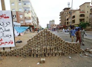 مبادرة “تجميع قوى الثورة” السودانية… مهمة صعبة تصطدم بغياب الثقة مبادرة "تجميع قوى الثورة" السودانية... مهمة صعبة تصطدم بغياب الثقة