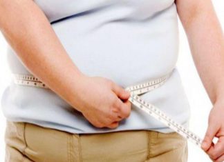 الاستحمام بالماء البارد يسهم في إنقاص الوزن الاستحمام بالماء البارد يسهم في إنقاص الوزن