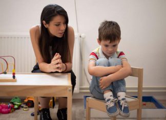 نصائح للتعامل مع سلوك الطفل المشاكس نصائح للتعامل مع سلوك الطفل المشاكس