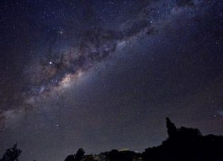 فلكيون يطورون طريقة جديدة “لرؤية” النجوم الأولى فلكيون يطورون طريقة جديدة "لرؤية" النجوم الأولى