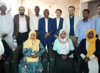 مدير المعهد التركي الإفريقي بأنقرة يزور جمعية الصحافة الالكترونية السودانية مدير المعهد التركي الإفريقي بأنقرة يزور جمعية الصحافة الالكترونية السودانية